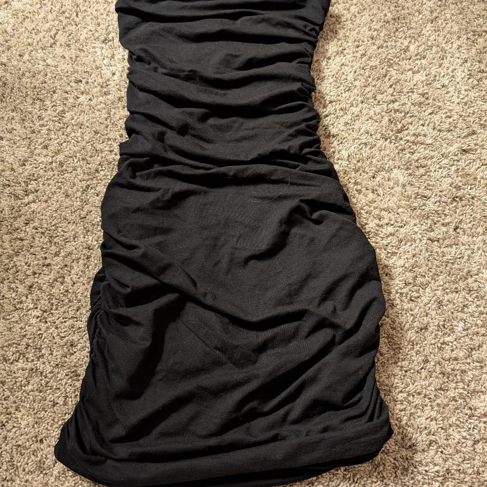 Little black dress - Picture 6 of 6